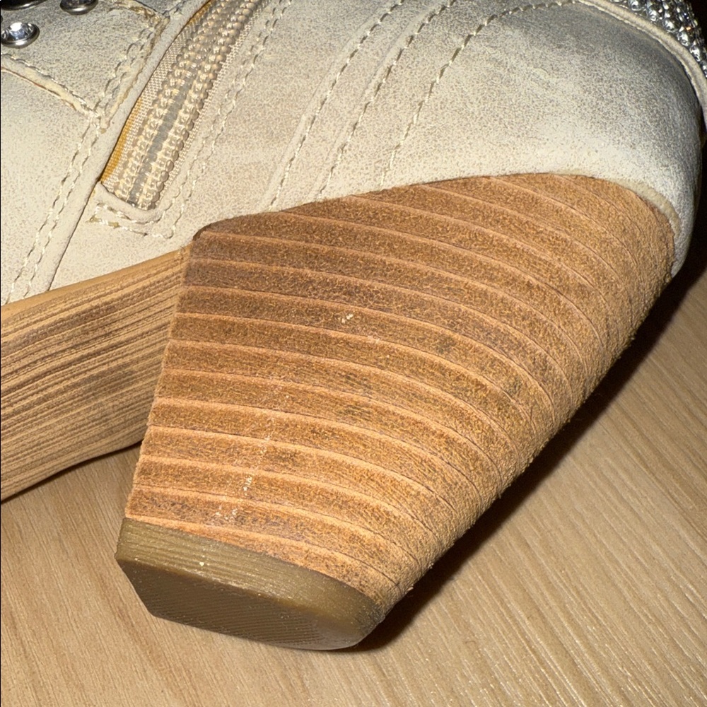 Not Rated beige tan rhinestone bling boots tall size 8 - Picture 11 of 13